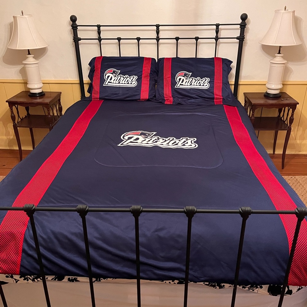 New England Patriots comforter & shams